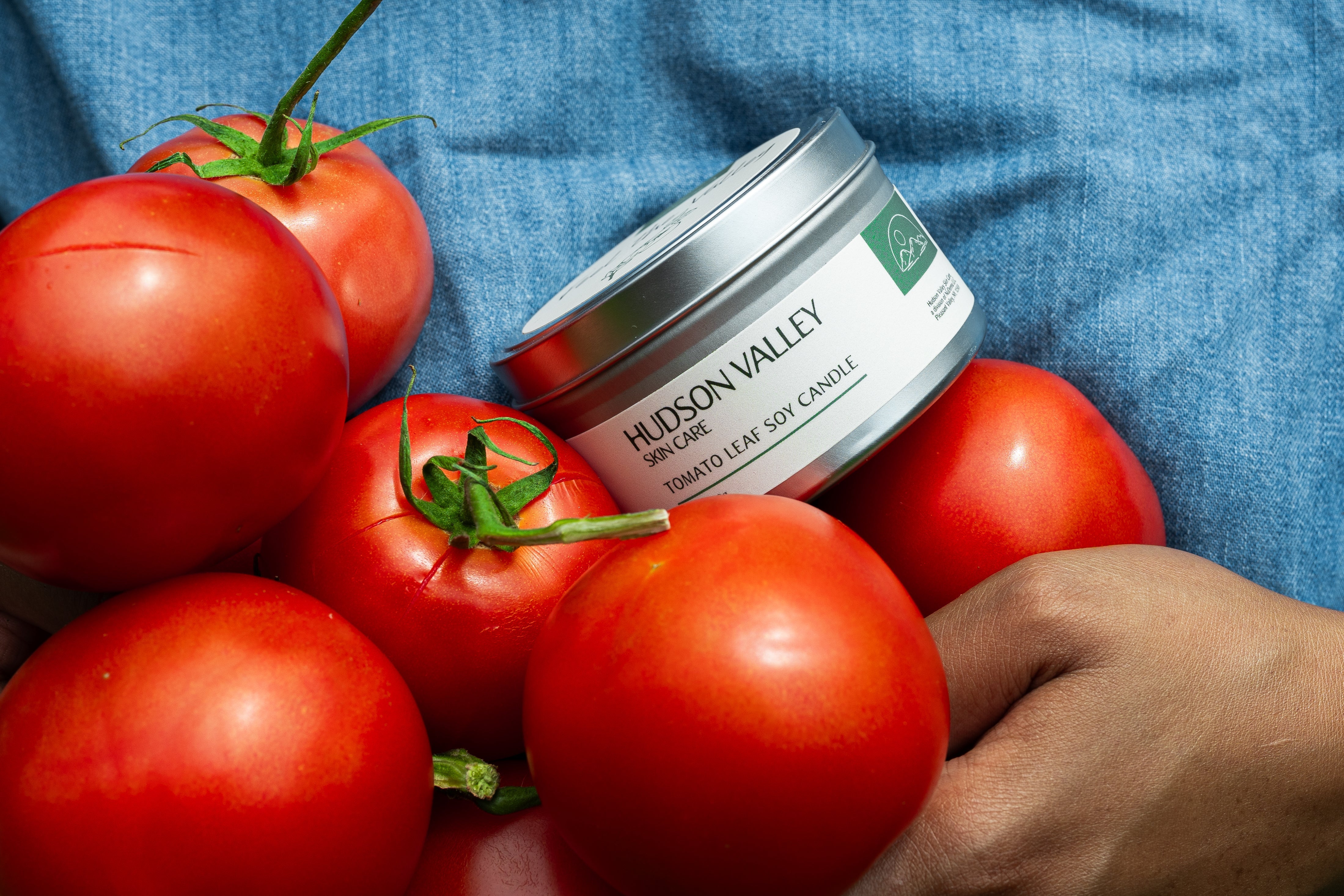 Two Summer Candle Scents That Smell Like an Actual Hudson Valley Garden