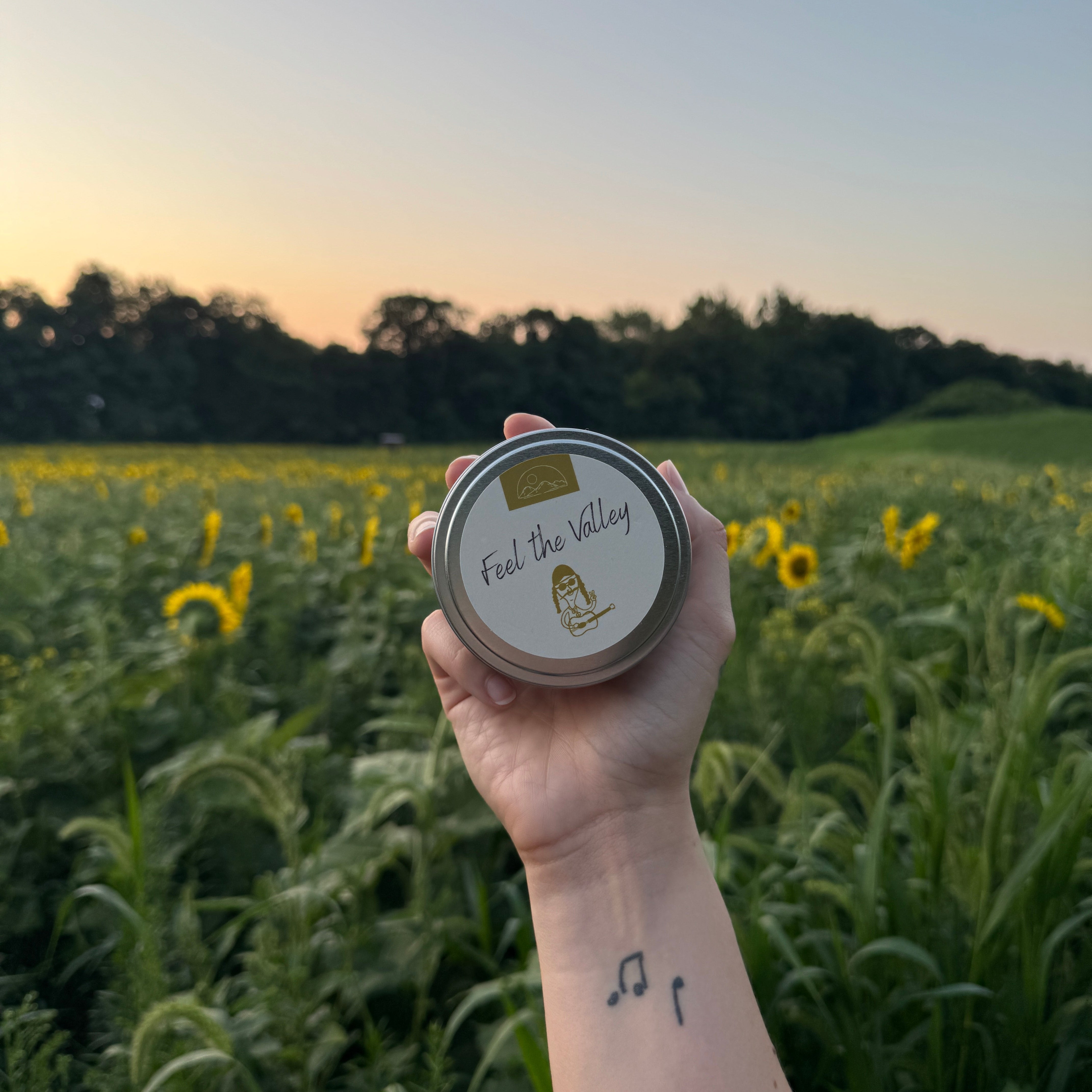 Feel the Valley Candle